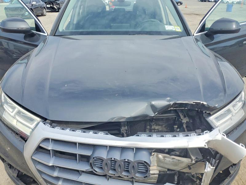 52680776 :رقم المزاد ، WA1BNAFY2K2042619 vin ، 2019 Audi Q5 مزاد بيع