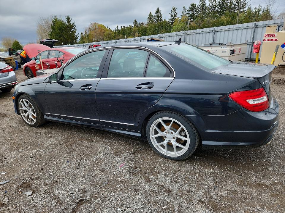 2013 Mercedes-benz 350 Series მანქანა იყიდება აუქციონზე, vin: WDDGF8JB3DA795692, აუქციონის ნომერი: 52658156