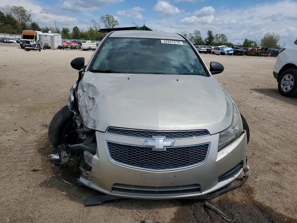 52847316 :رقم المزاد ، 1G1PA5SH7D7228577 vin ، 2013 Chevrolet Cruze مزاد بيع