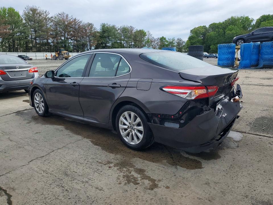 Auction sale of the 2018 Toyota Camry, vin: 4T1B11HK8JU110141, lot number: 53002786