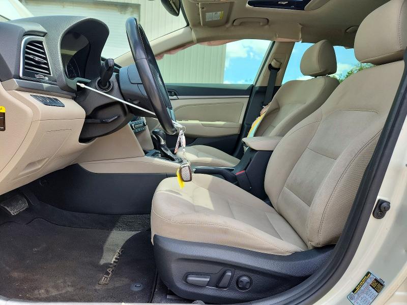 Продажа на аукционе авто 2017 Hyundai Elantra, vin: 5NPD84LF2HH158193, номер лота: 53951426
