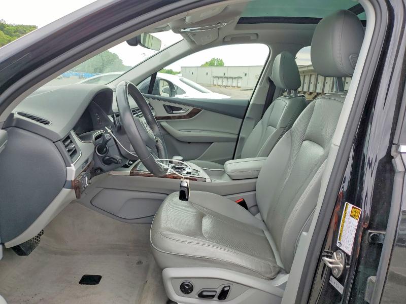 53066196 :رقم المزاد ، WA1LHBF76JD028590 vin ، 2018 Audi Q7 مزاد بيع