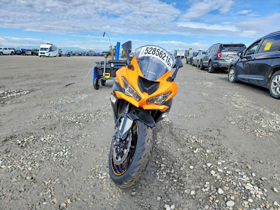52856216 :رقم المزاد ، JKBZXJH19LA005286 vin ، 2020 Kawasaki Zx636 مزاد بيع