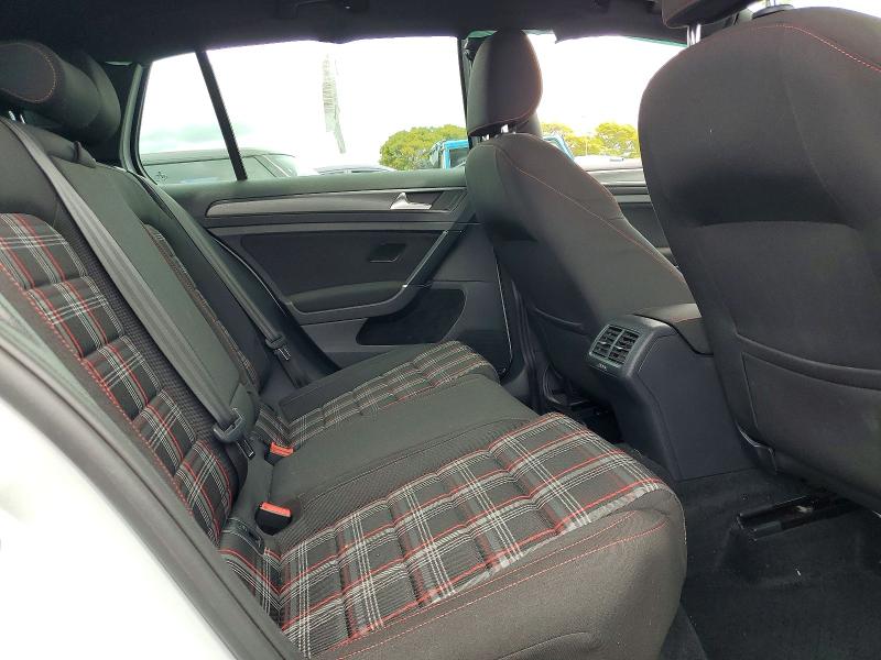 52422006 :رقم المزاد ، 3VW447AU0JM296231 vin ، 2018 Volkswagen Gti مزاد بيع