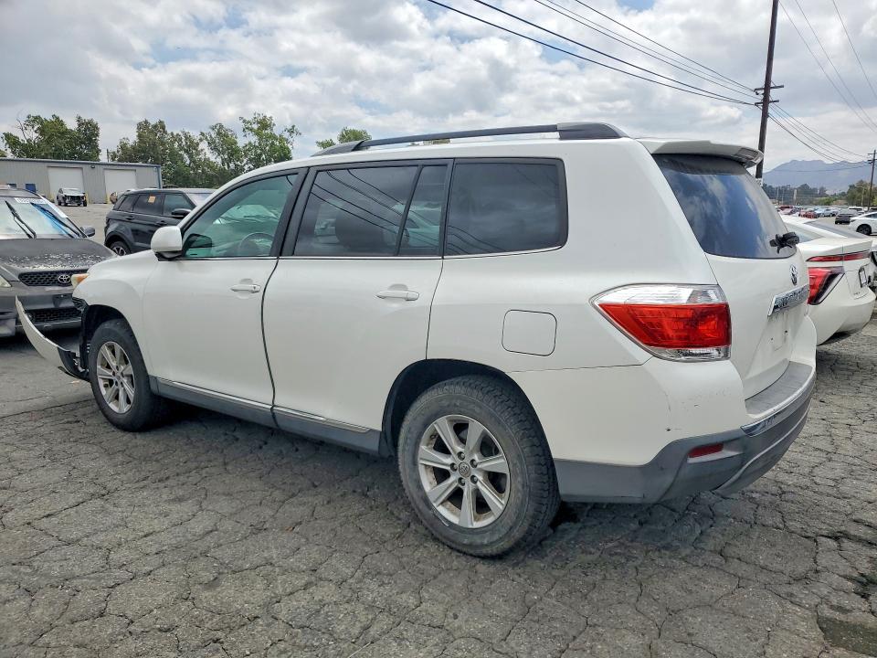 2011 Toyota Highlander მანქანა იყიდება აუქციონზე, vin: 5TDZK3EH8BS025780, აუქციონის ნომერი: 54890746