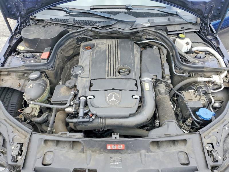 Продаж на аукціоні авто 2013 Mercedes-benz C, vin: WDDGF4HB5DR265417, номер лоту: 53662556