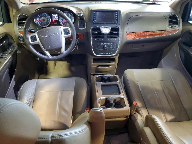 55141726 :رقم المزاد ، 2C4RC1BG7GR245926 vin ، 2016 Chrysler Town & Country مزاد بيع
