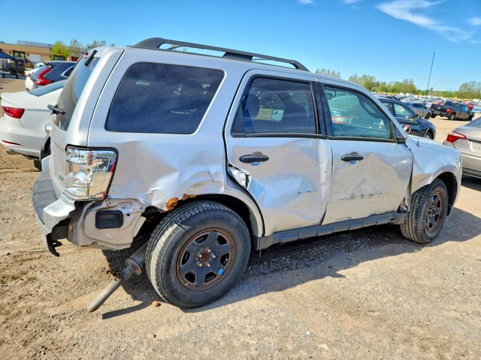 55248646 :رقم المزاد ، 1FMCU0DG1AKA05962 vin ، 2010 Ford Escape مزاد بيع
