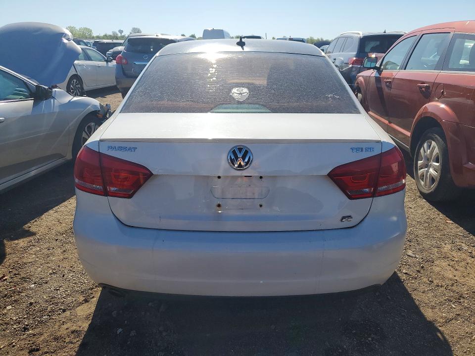 53263756 :رقم المزاد ، 1VWBS7A33EC115361 vin ، 2014 Volkswagen Passat مزاد بيع