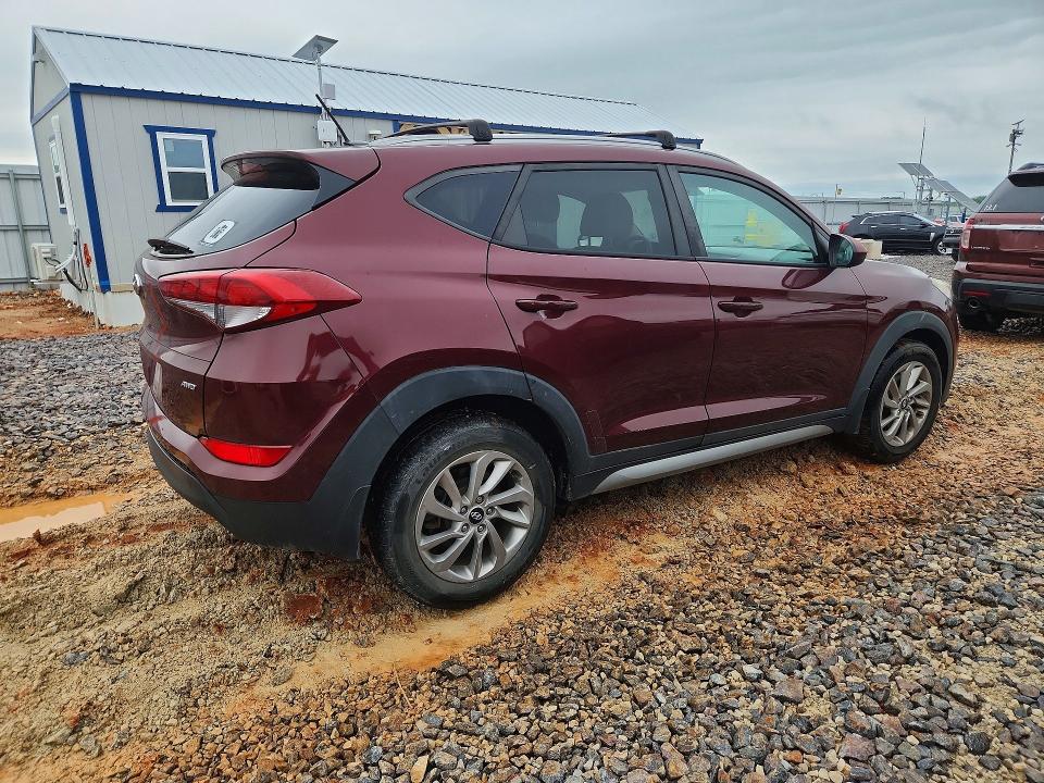 2017 Hyundai Tucson მანქანა იყიდება აუქციონზე, vin: KM8J3CA47HU386074, აუქციონის ნომერი: 53921666