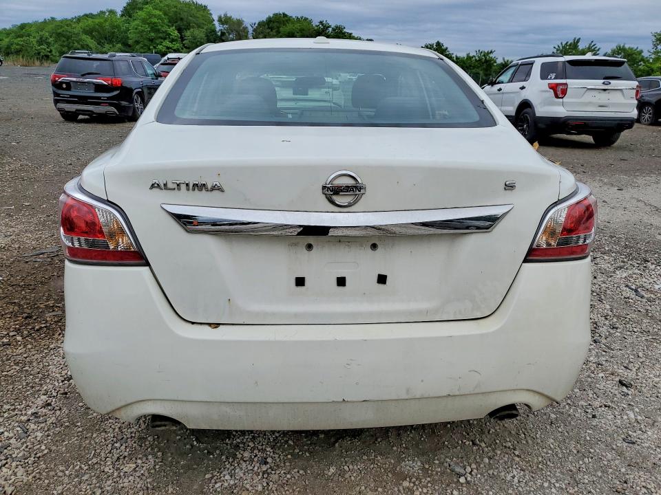 2015 Nissan Altima მანქანა იყიდება აუქციონზე, vin: 1N4AL3AP0FN886220, აუქციონის ნომერი: 54387366