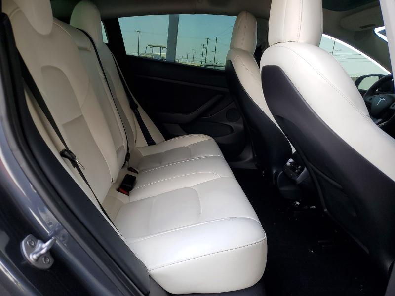 54497836 :رقم المزاد ، 5YJ3E1EA2NF373992 vin ، 2022 Tesla Model 3 مزاد بيع