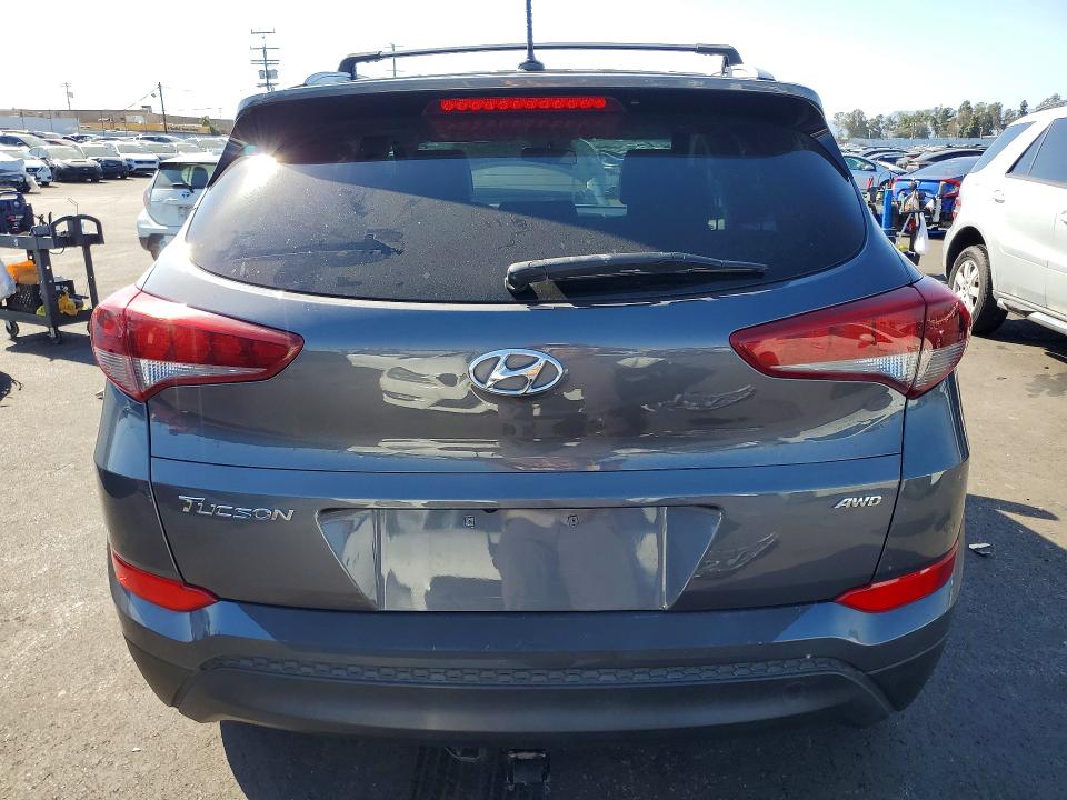 2017 Hyundai Tucson მანქანა იყიდება აუქციონზე, vin: KM8J3CA40HU389642, აუქციონის ნომერი: 52097726
