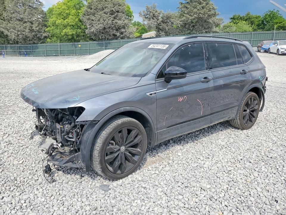 54241136 :رقم المزاد ، 3VV3B7AX0MM154918 vin ، 2021 Volkswagen Tiguan مزاد بيع