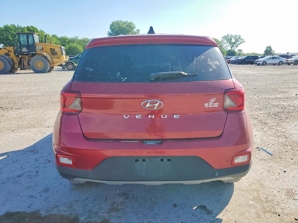 54060626 :رقم المزاد ، KMHRB8A38MU125962 vin ، 2021 Hyundai Venue مزاد بيع