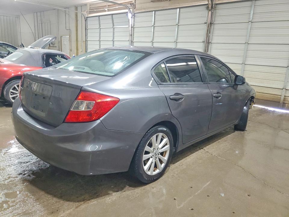 2012 Honda Civic მანქანა იყიდება აუქციონზე, vin: 2HGFB2F93CH518840, აუქციონის ნომერი: 54406526