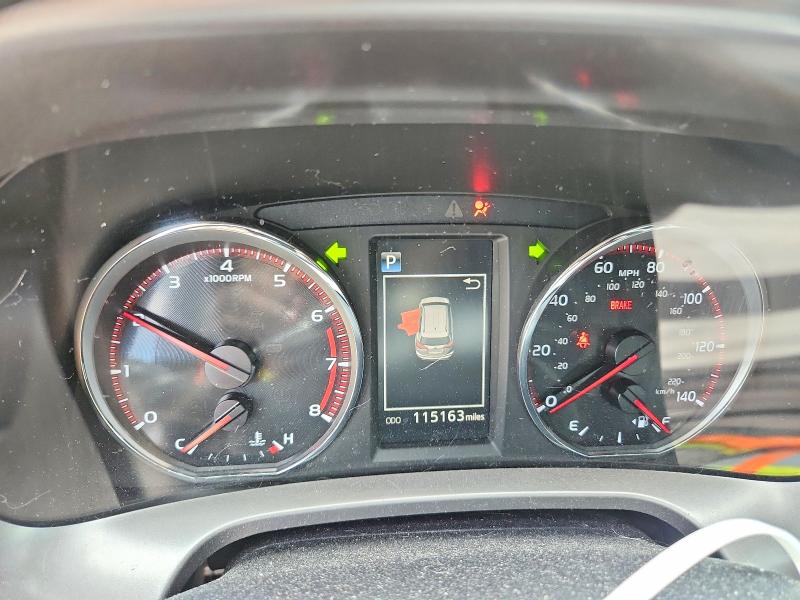 Продажа на аукционе авто 2018 Toyota Rav4, vin: JTMJFREV6JJ208018, номер лота: 54337156
