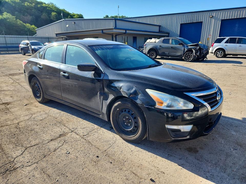 2015 Nissan Altima მანქანა იყიდება აუქციონზე, vin: 1N4AL3AP6FC261493, აუქციონის ნომერი: 54691706