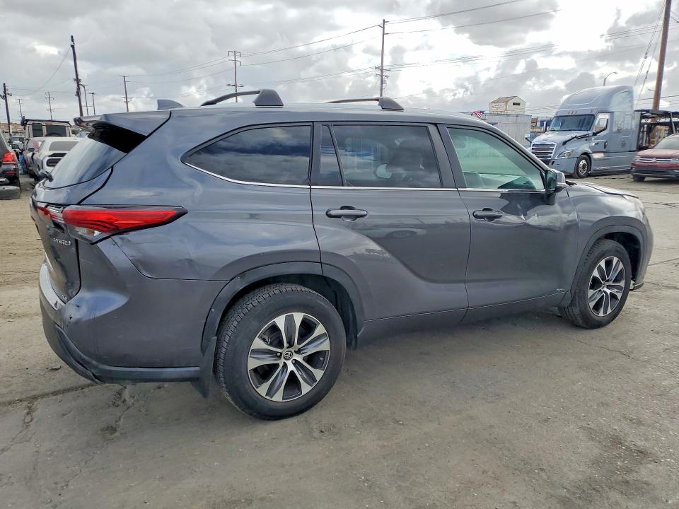 55172066 :رقم المزاد ، 5TDKBRCH1PS566149 vin ، 2023 Toyota Highlander Hybrid مزاد بيع