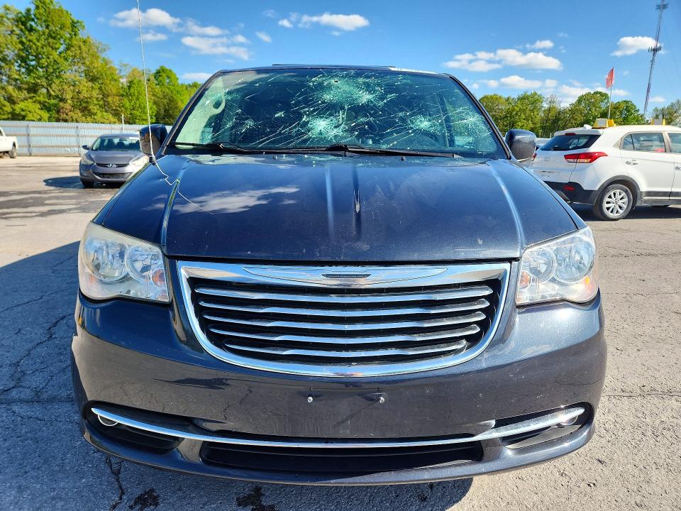 2014 Chrysler Town & Country მანქანა იყიდება აუქციონზე, vin: 2C4RC1BG3ER178075, აუქციონის ნომერი: 52163276