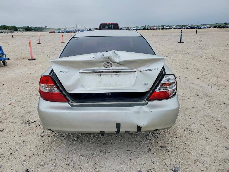 2003 Toyota Camry მანქანა იყიდება აუქციონზე, vin: 4T1BF30K43U551373, აუქციონის ნომერი: 53102166