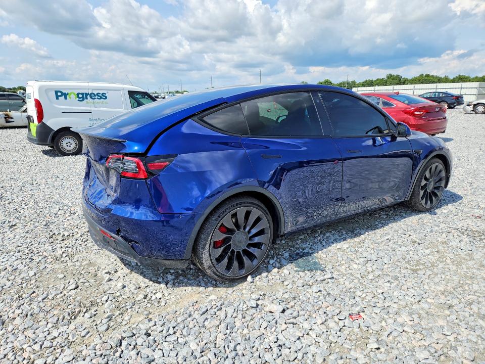 2022 Tesla Model Y მანქანა იყიდება აუქციონზე, vin: 7SAYGDEF3NF372818, აუქციონის ნომერი: 55675066