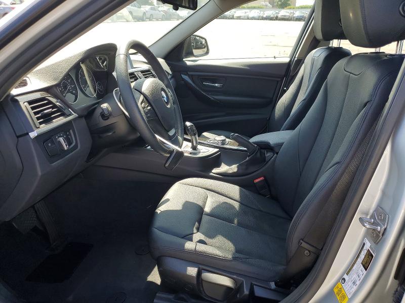 2015 Bmw 320 მანქანა იყიდება აუქციონზე, vin: WBA3B1C54FK139532, აუქციონის ნომერი: 52083776