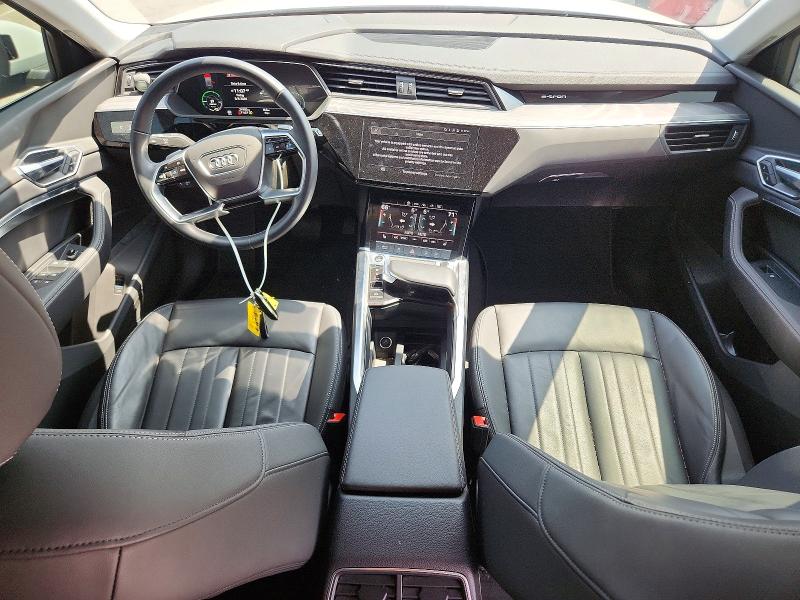 Продажа на аукционе авто 2022 Audi E-tron, vin: WA1AAAGE9NB024506, номер лота: 51901576