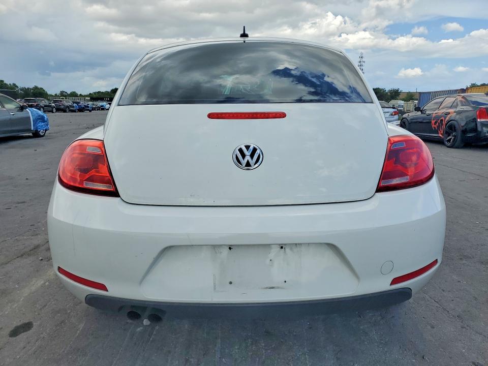2014 Volkswagen Beetle მანქანა იყიდება აუქციონზე, vin: 3VWFP7AT9EM624291, აუქციონის ნომერი: 54447596