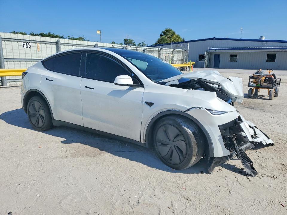 Продажа на аукционе авто 2026 Tesla Model Y, vin: 7SAYGDEE6TA461090, номер лота: 53073006