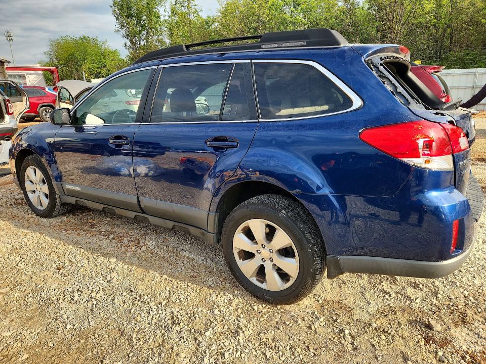 52458056 :رقم المزاد ، 4S4BRBGC0A3372623 vin ، 2010 Subaru Outback مزاد بيع