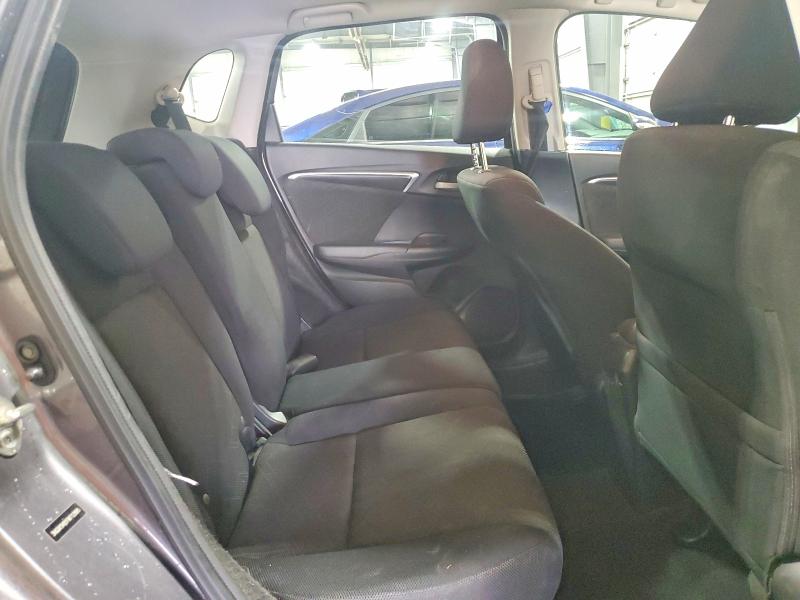 55606176 :رقم المزاد ، 3HGGK5H85FM712995 vin ، 2015 Honda Fit مزاد بيع