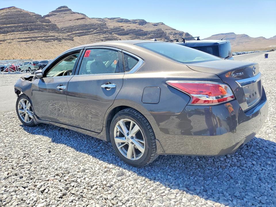 52676236 :رقم المزاد ، 1N4AL3AP5FN881997 vin ، 2015 Nissan Altima مزاد بيع