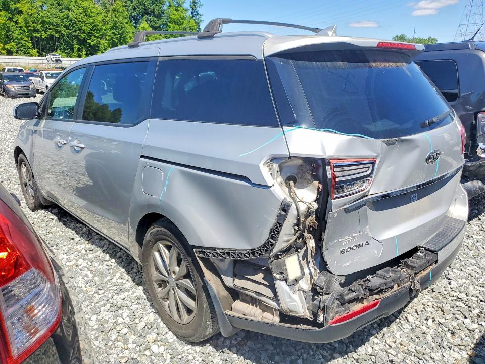 2021 Kia Sedona მანქანა იყიდება აუქციონზე, vin: KNDMB5C18M6672047, აუქციონის ნომერი: 53159056