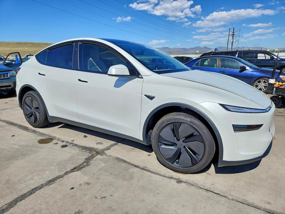2026 Tesla Model Y მანქანა იყიდება აუქციონზე, vin: 7SAYGDED9TF417000, აუქციონის ნომერი: 53353726