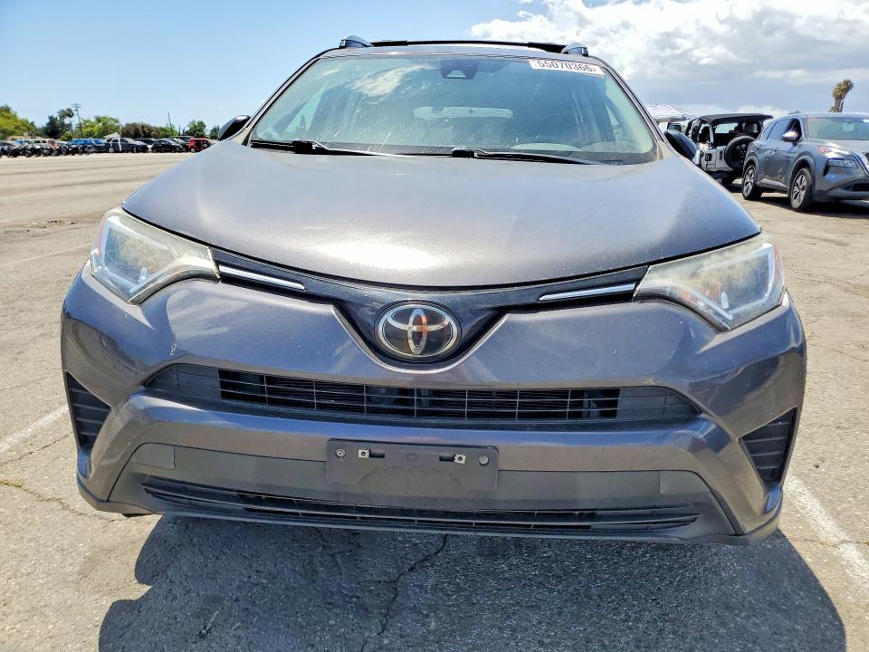 Продаж на аукціоні авто 2017 Toyota Rav4, vin: JTMZFREV0HJ108882, номер лоту: 55070366