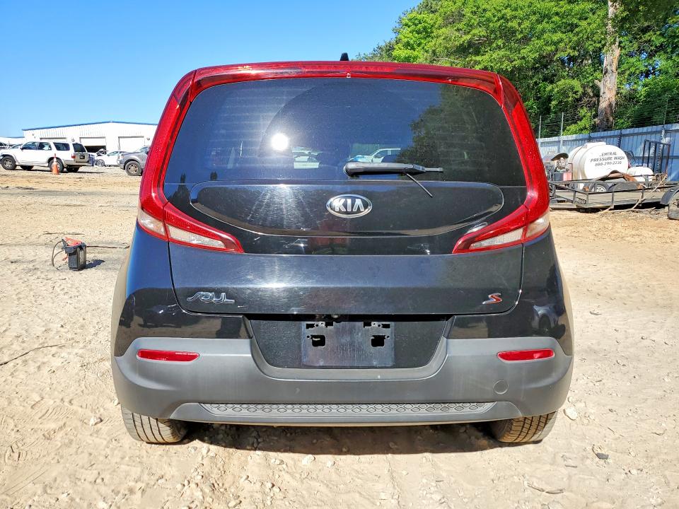 2021 Kia Soul მანქანა იყიდება აუქციონზე, vin: KNDJ23AU0M7775557, აუქციონის ნომერი: 53316926