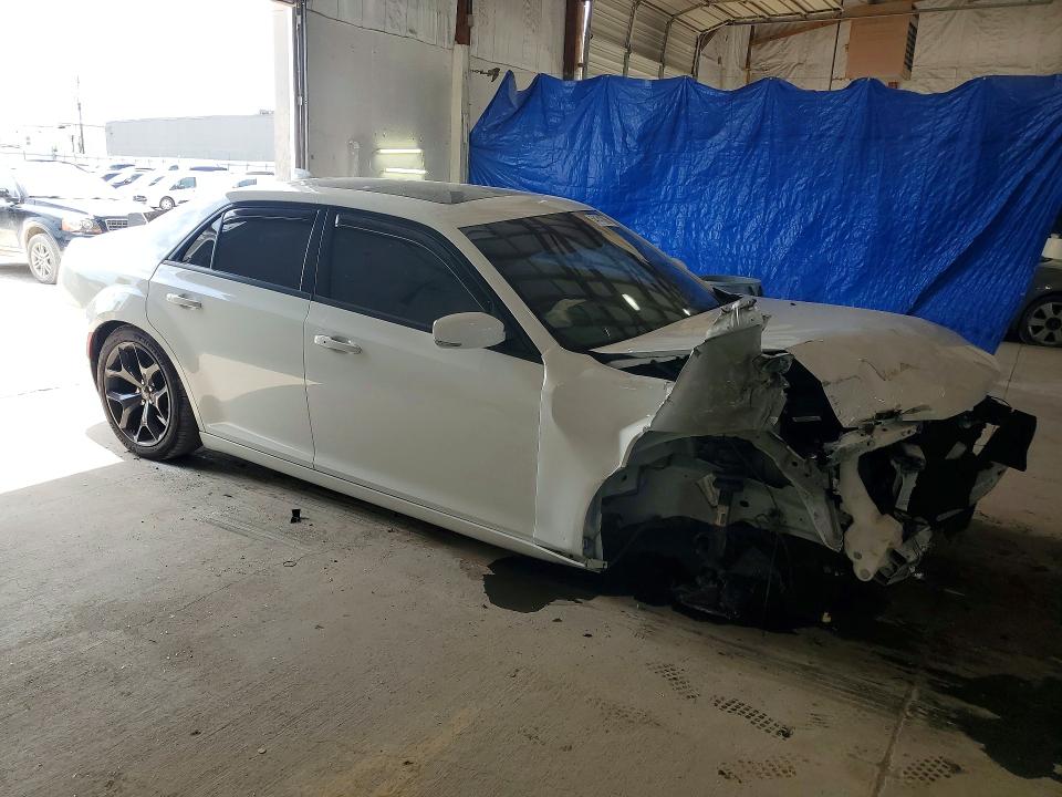 2023 Chrysler 300 მანქანა იყიდება აუქციონზე, vin: 2C3CCABG6PH637148, აუქციონის ნომერი: 54141296
