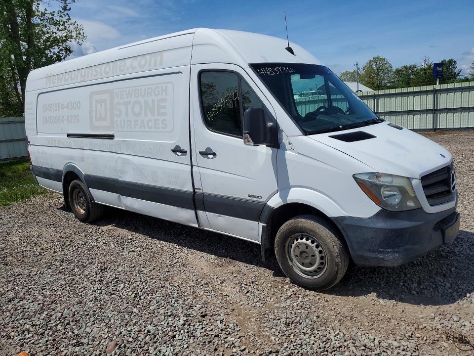 2015 Mercedes Benz Sprinter მანქანა იყიდება აუქციონზე, vin: WD3PF4CC2FP135646, აუქციონის ნომერი: 54324126