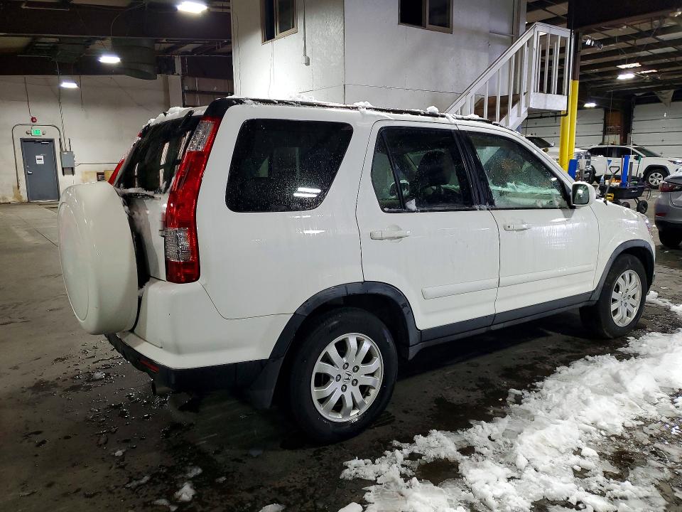 Продажа на аукционе авто 2005 Honda Cr-v, vin: JHLRD78905C050560, номер лота: 52703956