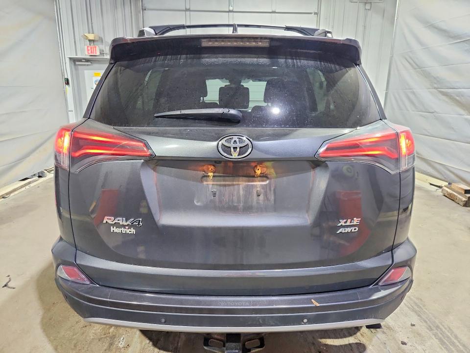 Продажа на аукционе авто 2017 Toyota Rav4, vin: 2T3RFREV5HW593277, номер лота: 54238726