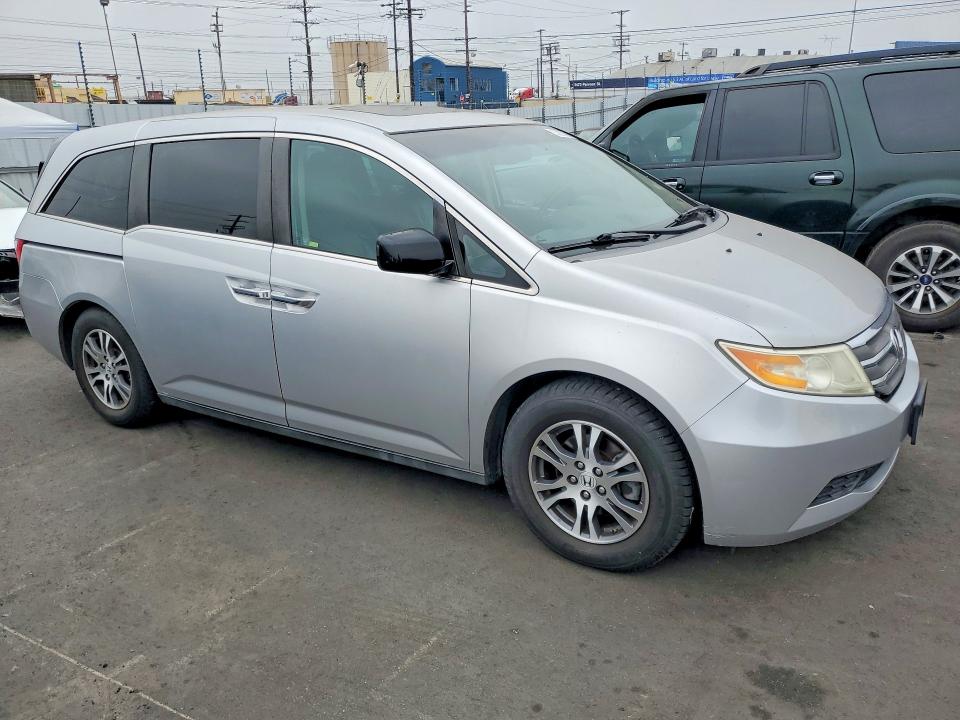 53283296 :رقم المزاد ، 5FNRL5H64CB141003 vin ، 2012 Honda Odyssey مزاد بيع