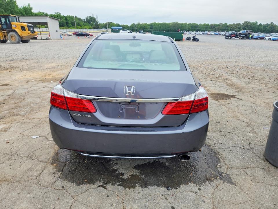 52301506 :رقم المزاد ، 1HGCR2F82FA191968 vin ، 2015 Honda Accord مزاد بيع