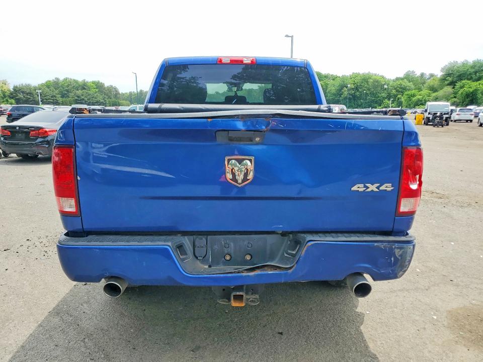 55375196 :رقم المزاد ، 3C6RR7KT1HG794437 vin ، 2017 Ram 1500 مزاد بيع