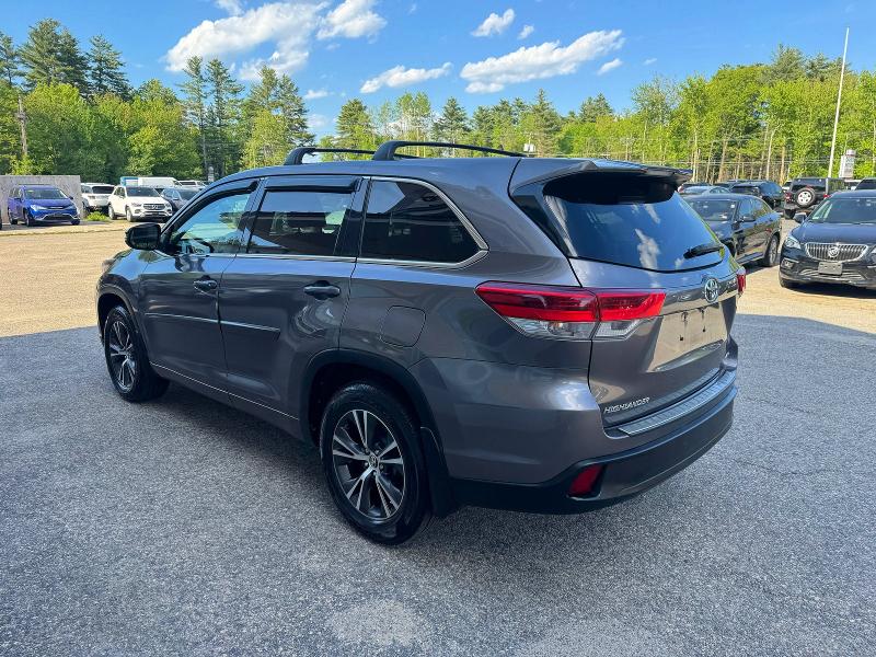 54733956 :رقم المزاد ، 5TDBZRFH6JS913523 vin ، 2018 Toyota Highlander مزاد بيع