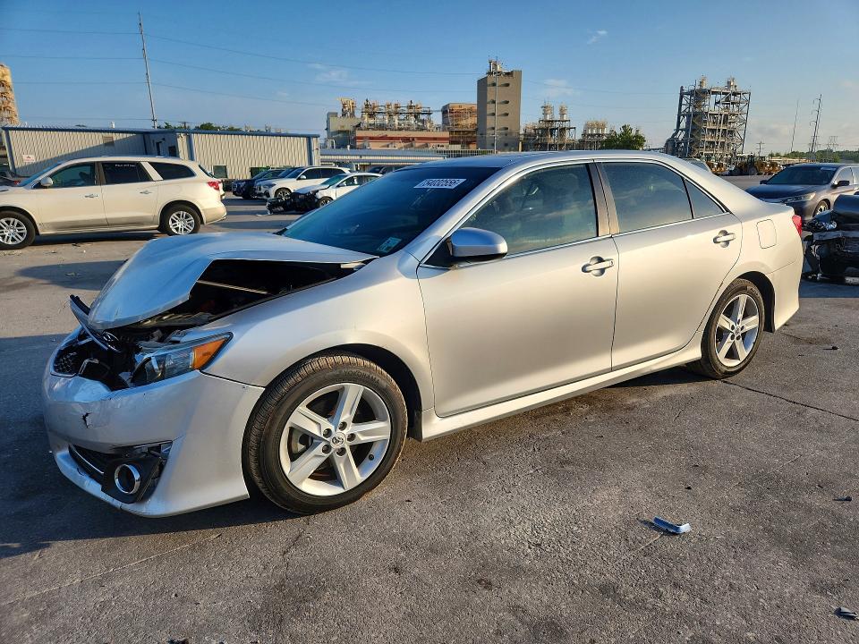 54032556 :رقم المزاد ، 4T1BF1FK9CU103514 vin ، 2012 Toyota Camry مزاد بيع