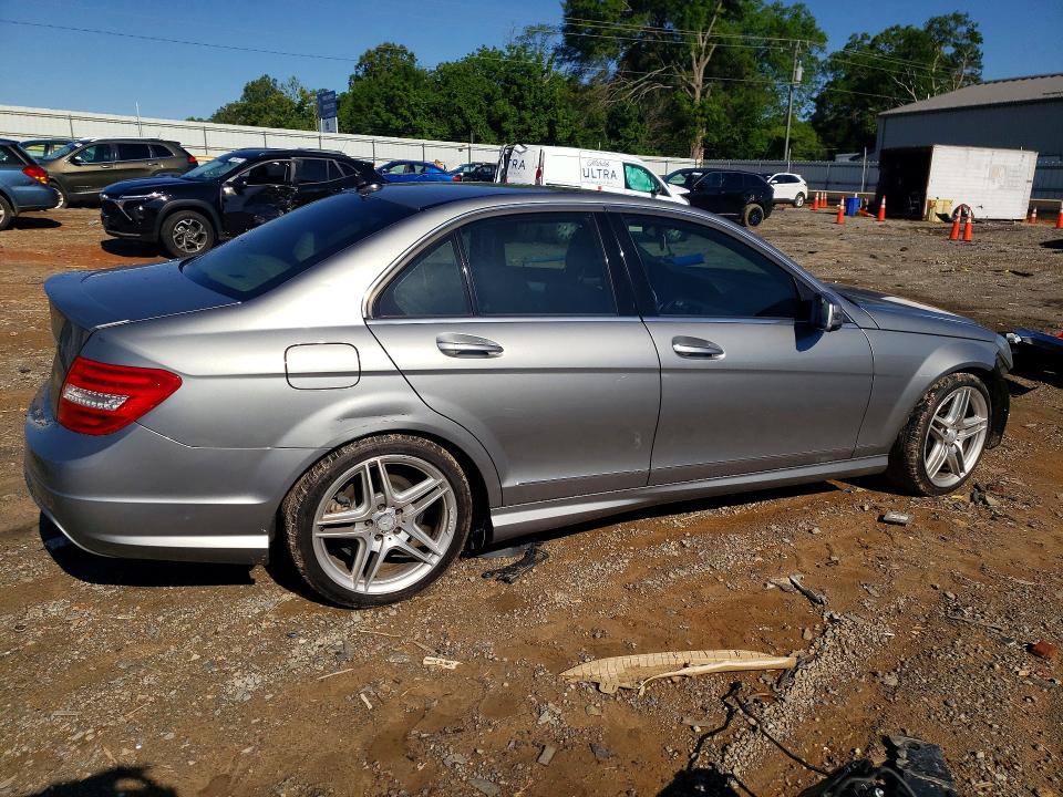 Продаж на аукціоні авто 2013 Mercedes-benz C, vin: WDDGF4HB3DA848762, номер лоту: 53052076