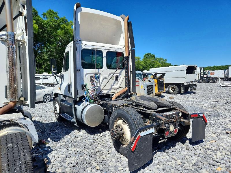 2016 Freightliner Cascadia 125 მანქანა იყიდება აუქციონზე, vin: 1FUBGEDV5GLHC5715, აუქციონის ნომერი: 50612986