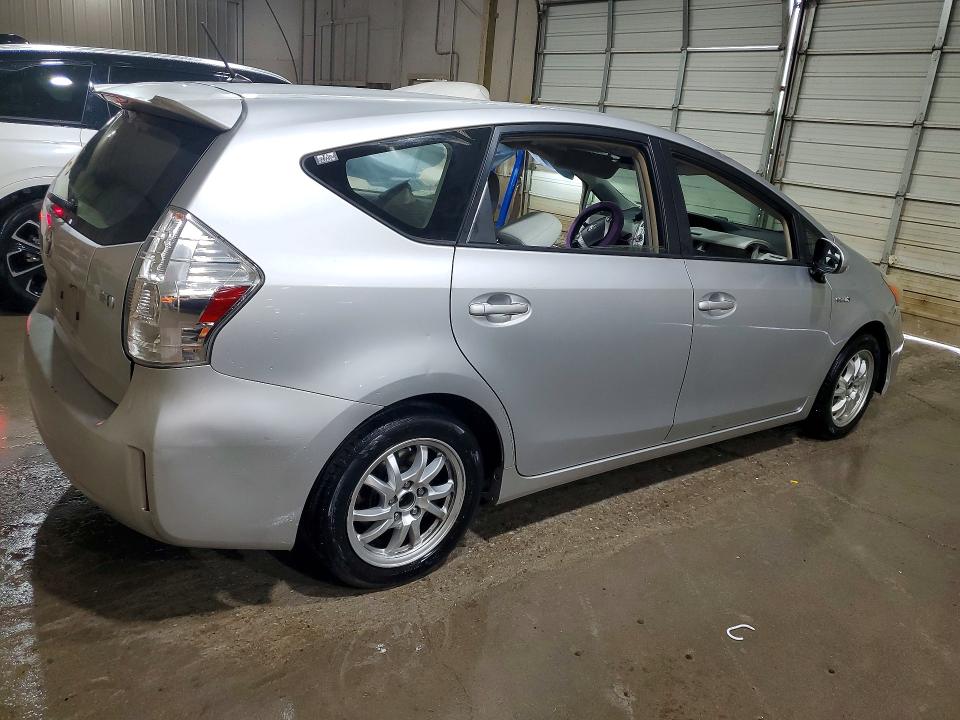 Продажа на аукционе авто 2014 Toyota Prius V, vin: JTDZN3EU1E3311139, номер лота: 54528886