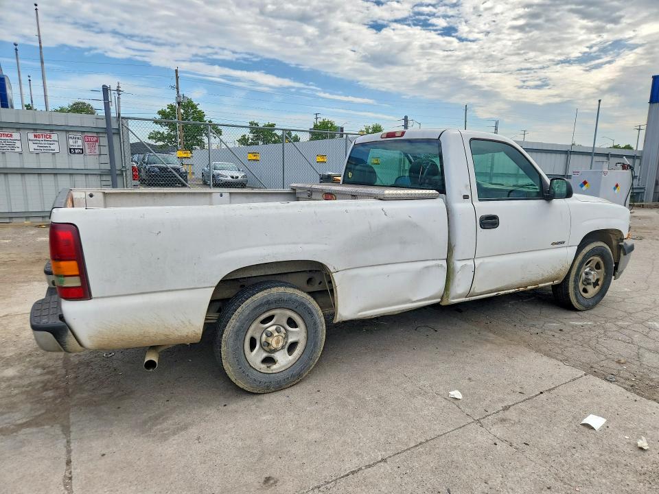 54801346 :رقم المزاد ، 1GCEC14W82Z152043 vin ، 2002 Chevrolet Silverado مزاد بيع